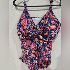 SHEIN Blue and Red Floral Tankini Top